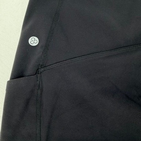 Zella Black High Rise Pocket Leggings Large NWOT Athleisure - Picture 8 of 15